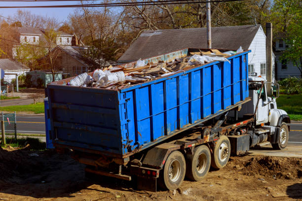Best Retail Junk Removal  in Holton, KS